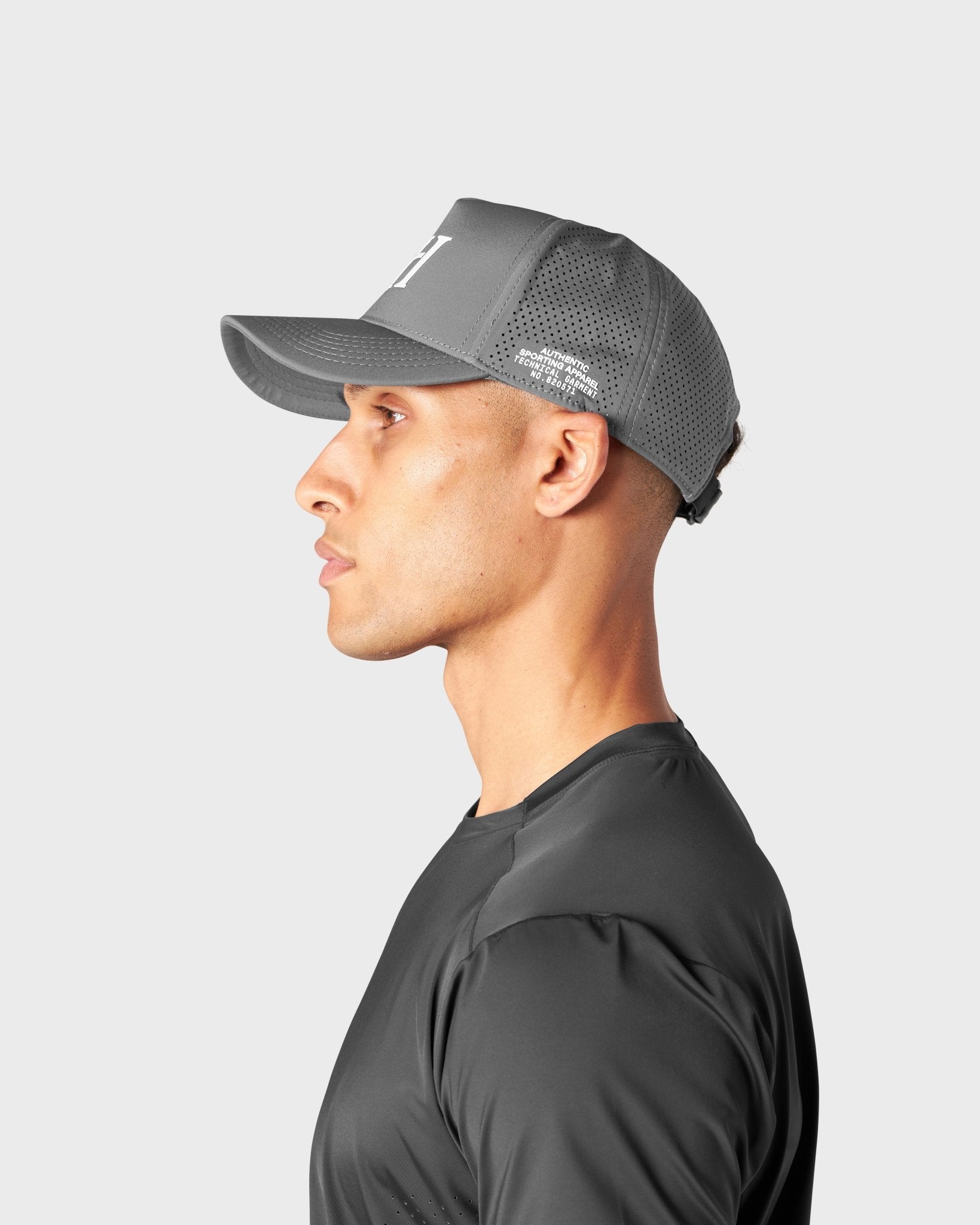 Icon Performance Hat | Graphite – Huega House