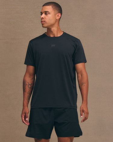 Surge Tee | Black -Performance Top